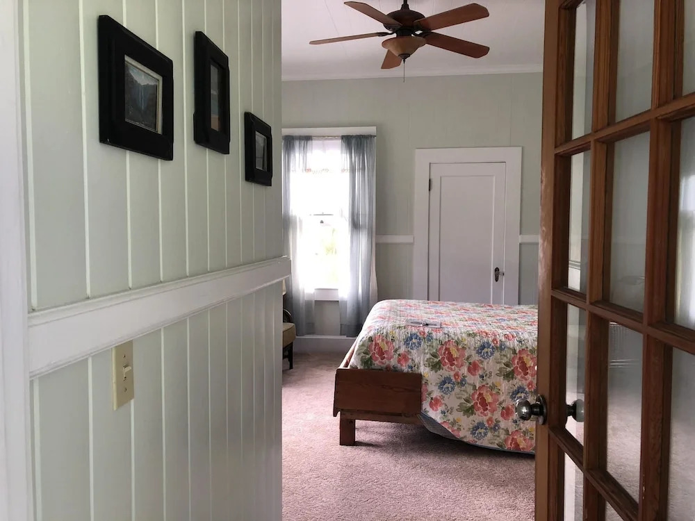 Old Hawaiian Bed and Breakfast