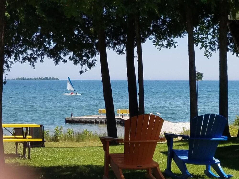 Square Rigger Harbor Motel