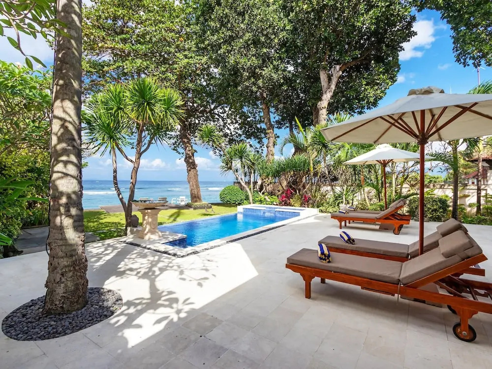 Villa Pantai Candidasa by Villa Finder