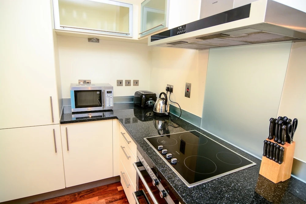 Canary Wharf - Corporate River View Apartments