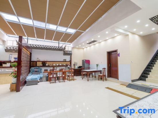 Chunjiang Hotel
