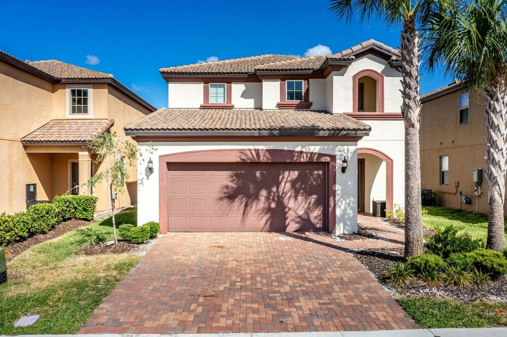 Luxury Single Family w/ Pvt Pool by Redawning