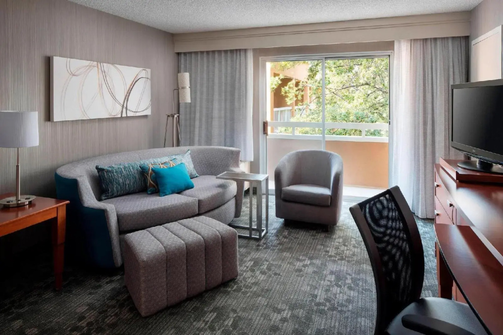 Courtyard by Marriott San Mateo Foster City