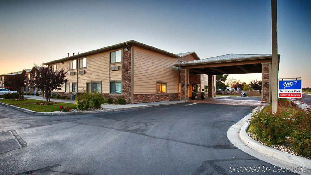 Best Western Inn & Suites