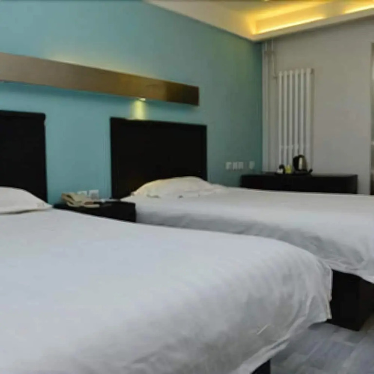 Super 8 Hotel