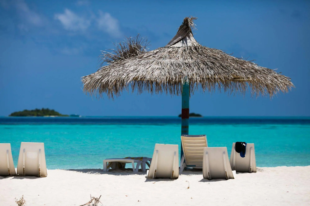 Triton Beach Hotel & Spa