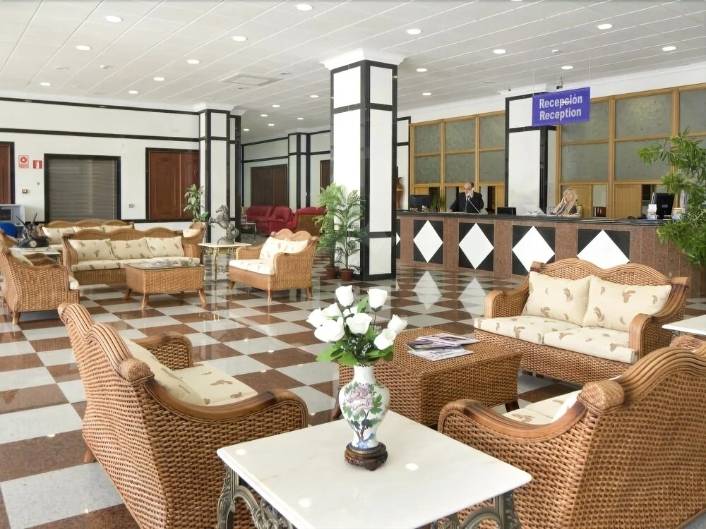 Apartamentos Nuria Sol A 2