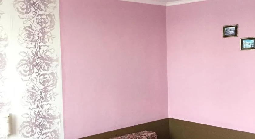 Yanis Guest House
