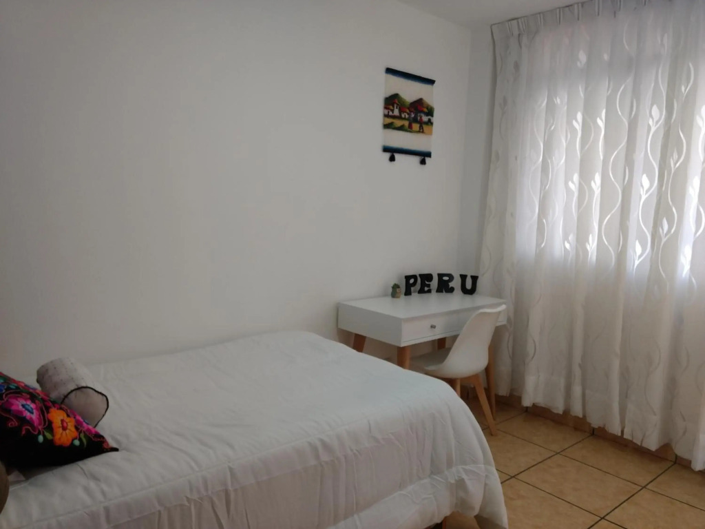 HABITACIÓN ALBORADA 1 con baño privado