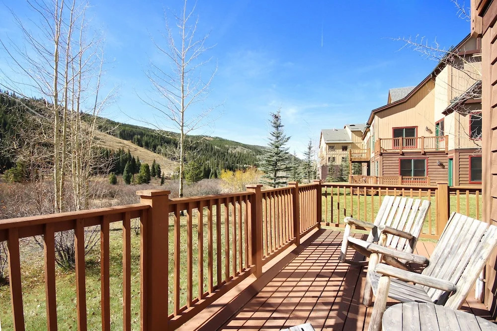 2345 Red Hawk Townhome Townhouse
