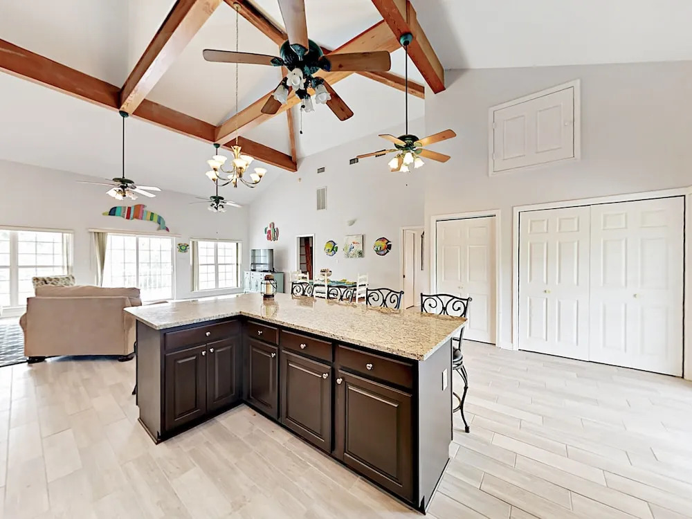 6727 Driftwood Dr Home 4 Bedrooms 3 Bathrooms Home