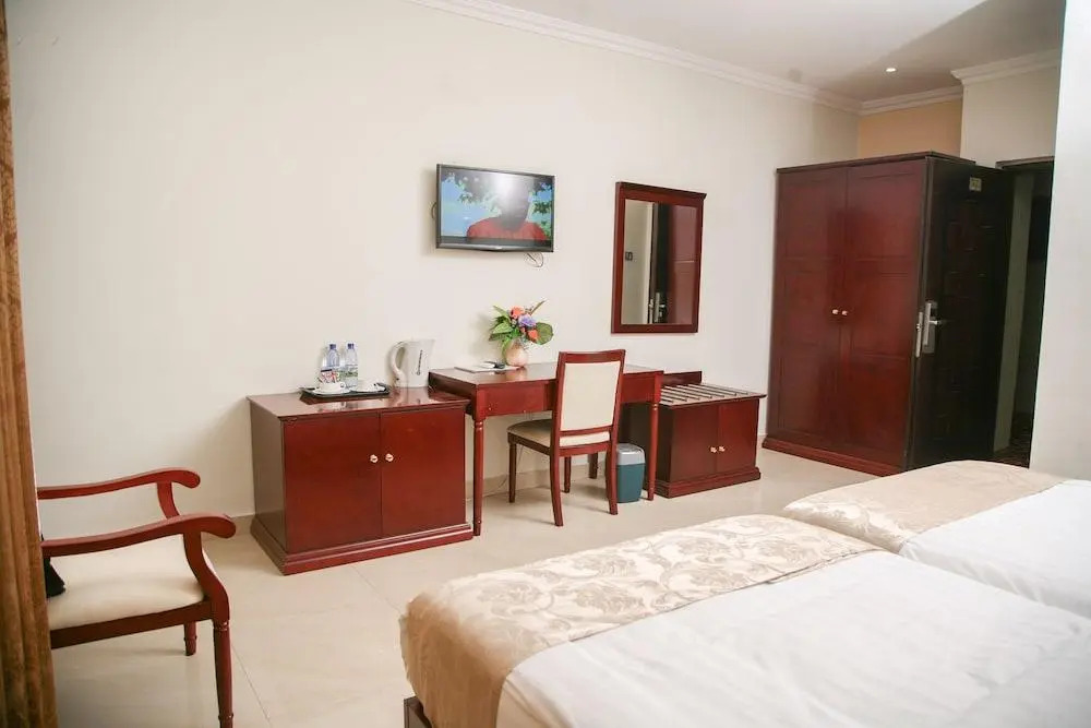 Volta Serene Hotel