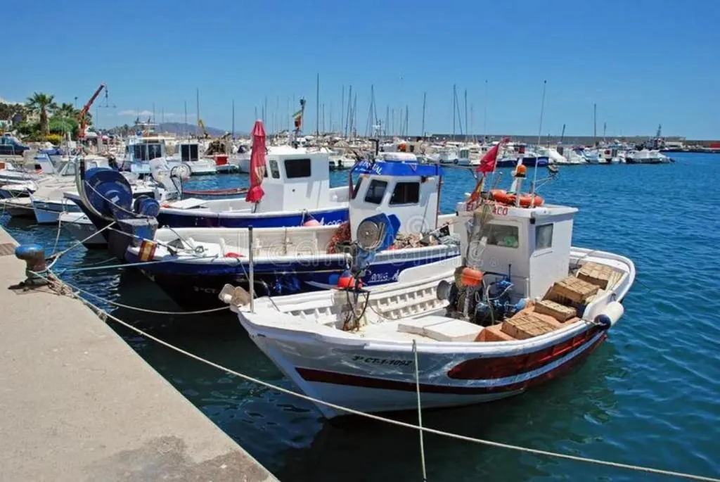 Homes of Spain, Precioso apartamento Pueblo Salinas K, Vera playa, 2 terrazas, WIFI