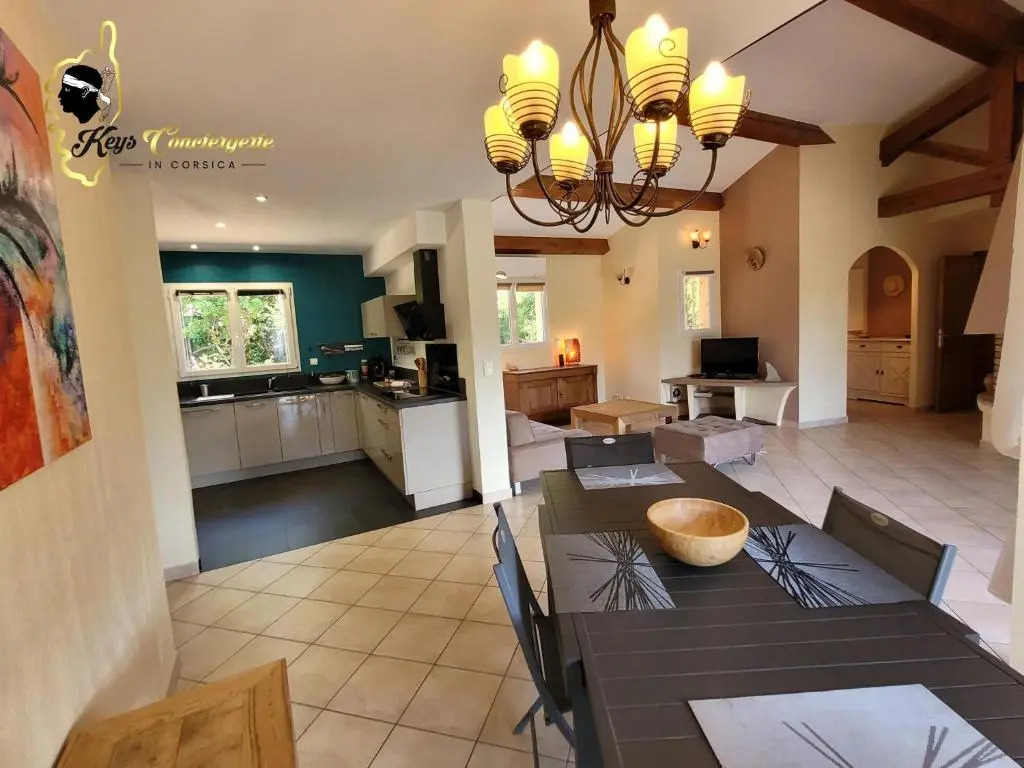 Villa 125m2 6/8 pers Trinité de Porto Vecchio Piscine