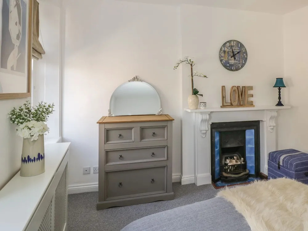 4 Gloucester House, Malmesbury