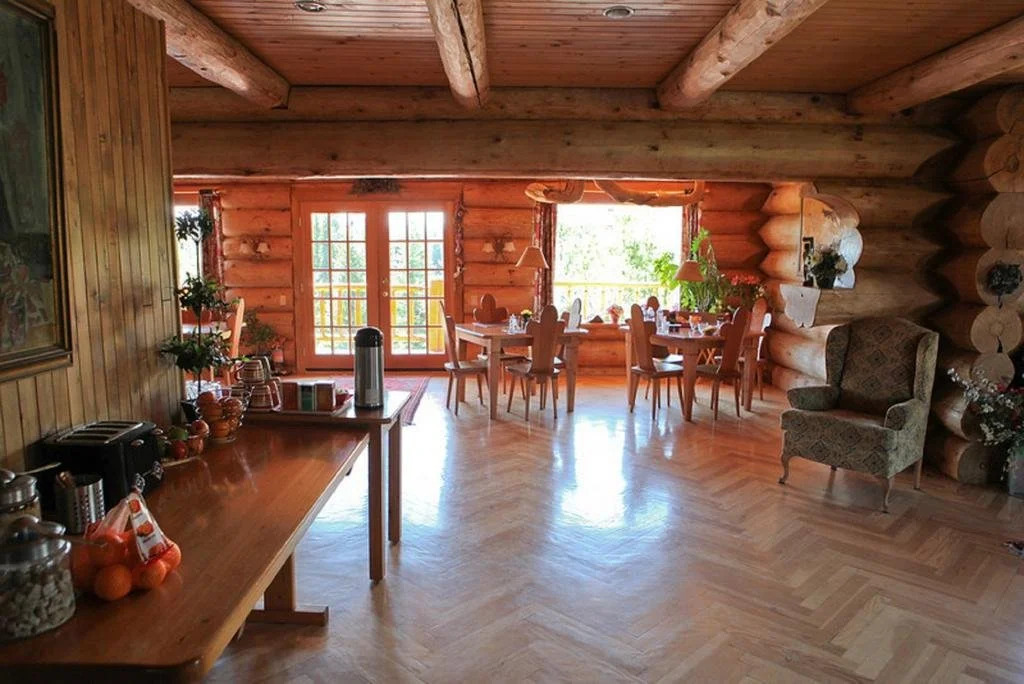 Big Creek Lodge - Working Guest Ranch