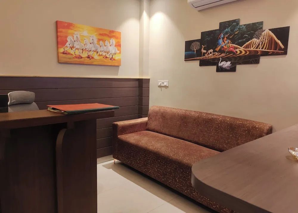 hotel neelkamal