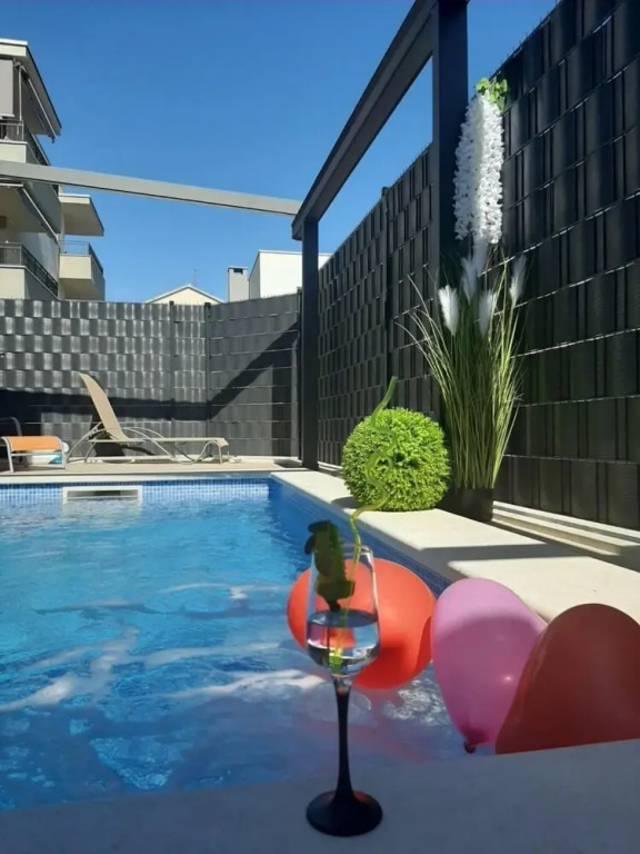 Memi - Great Location, Modern & Parking - A1 Marin