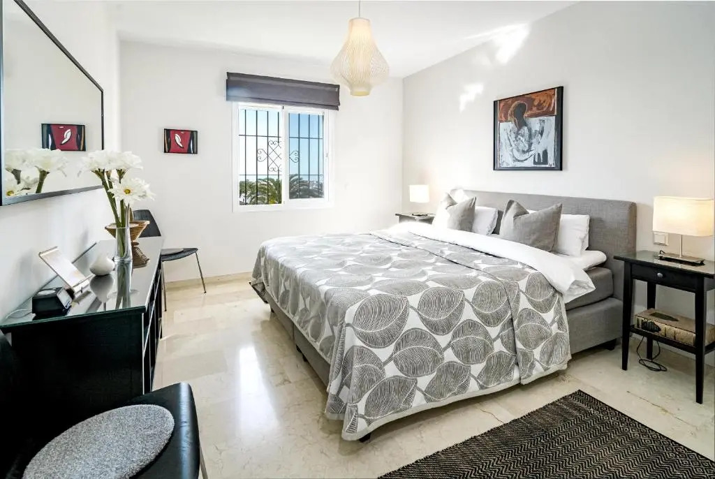 MA2- Sea views, walking distance to Puerto Banus