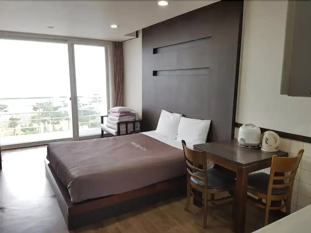 Pine Beach Condotel
