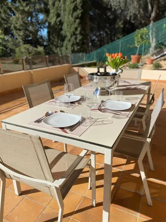 Luxury flat, large sea view terrace, top location