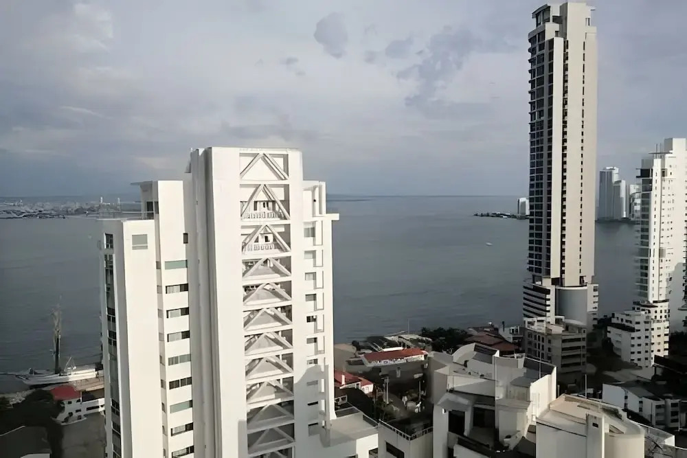Murano Elite Bocagrande