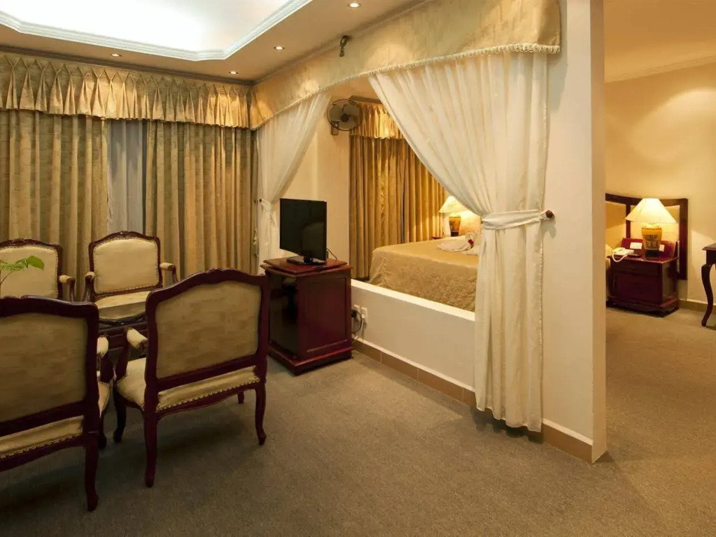 Khan Quang Do Hotel