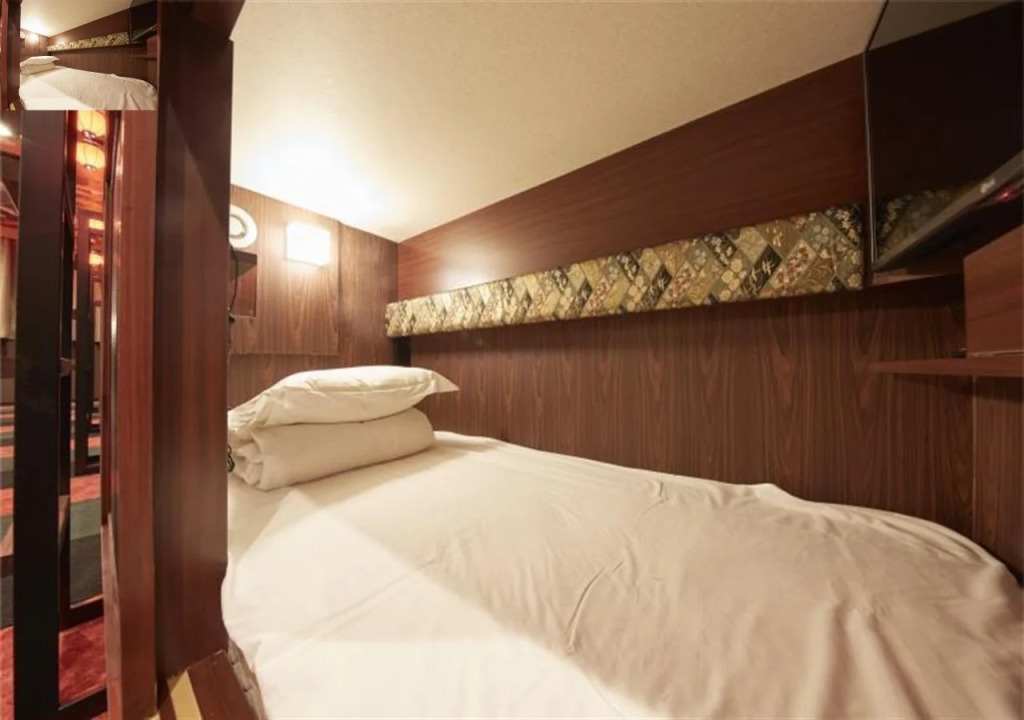 Centurion Hotel Residential Cabin Tower