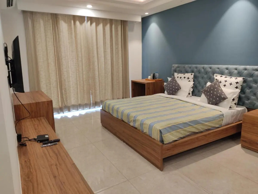Perch Service Apartment-MG Road