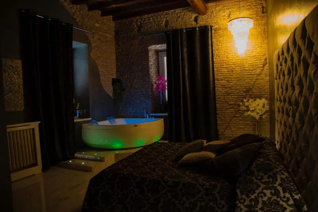 Rhome Luxury suite