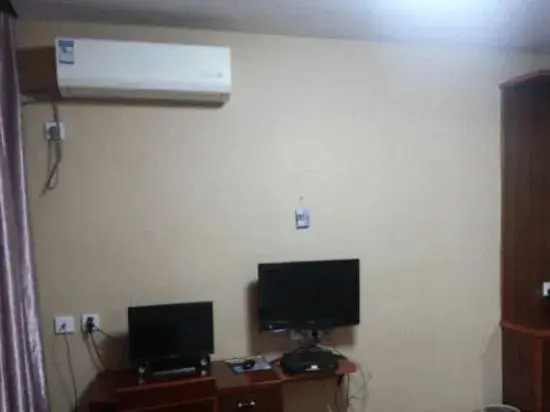 Fuhuang Business Hotel