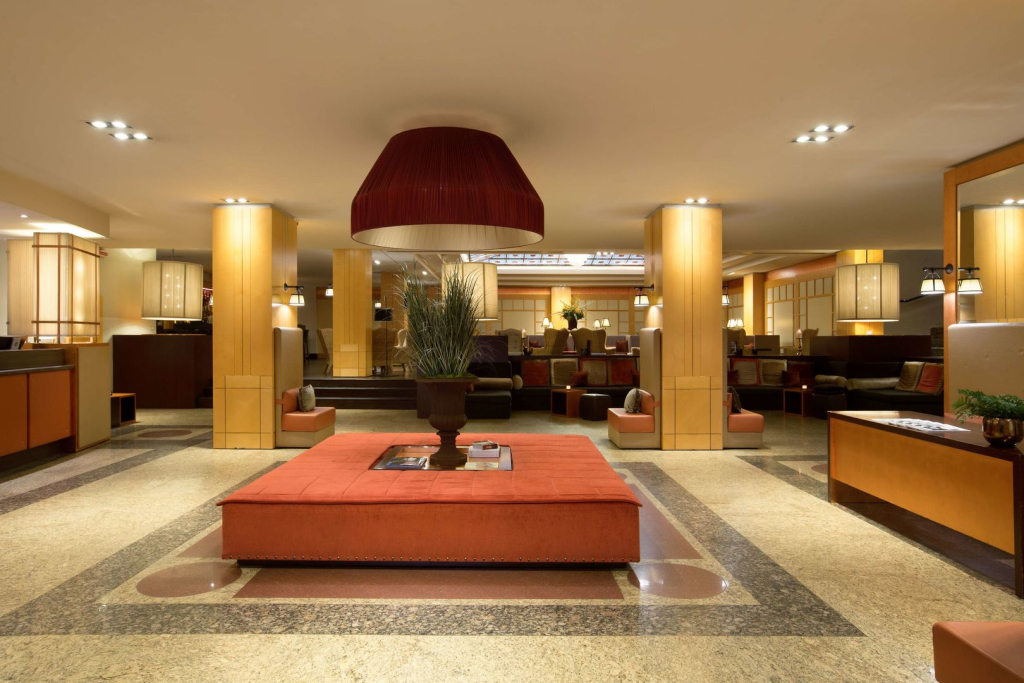 Отель Starhotels Metropole