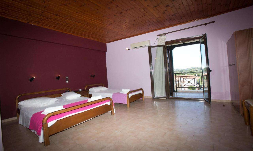 Petania Hotel & Apartments