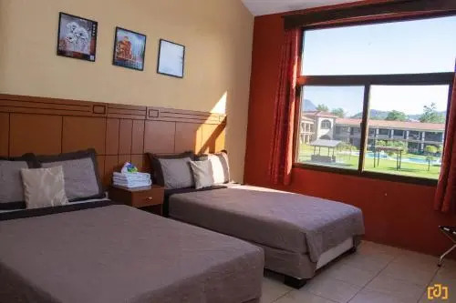 Grand Caporal Hotel