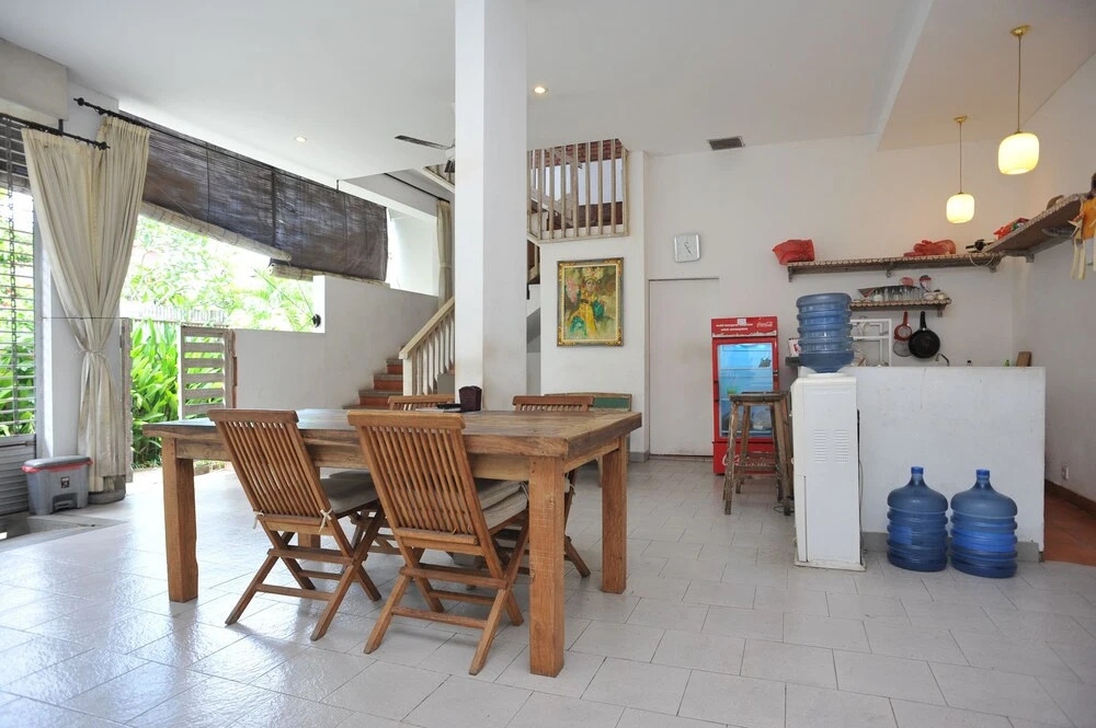 Airy Seminyak Kerobokan Tegal Cupek Gang Karna Bali