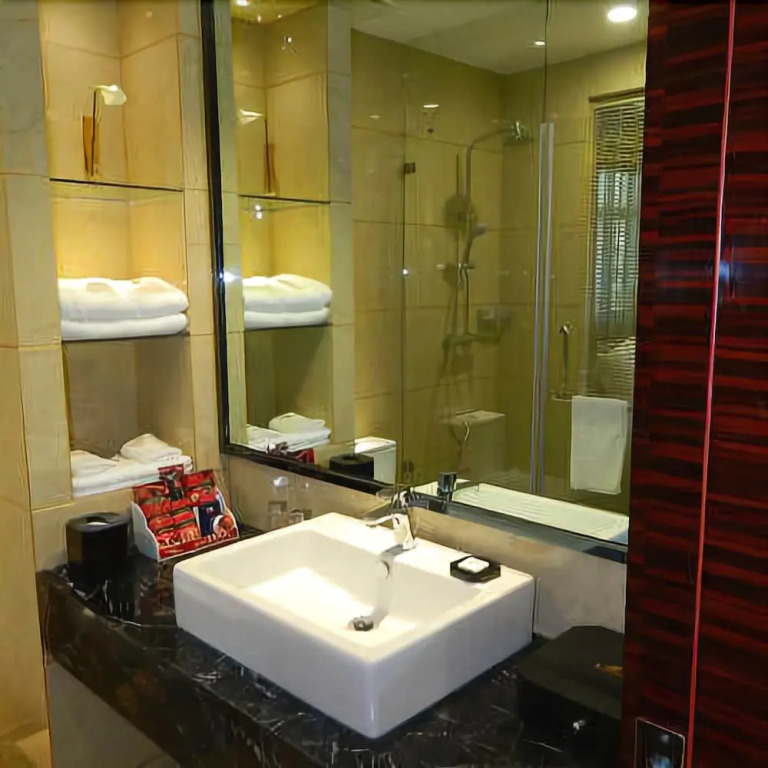 Lontines Boutique Hotel