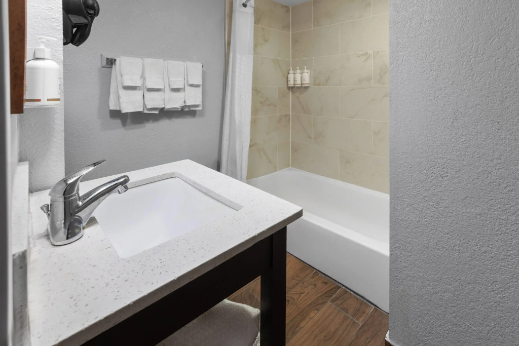 Baymont by Wyndham Downtown Detroit