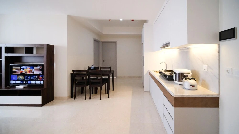 Homey 3Br With Private Lift At Grand Sungkono Lagoon Apartment