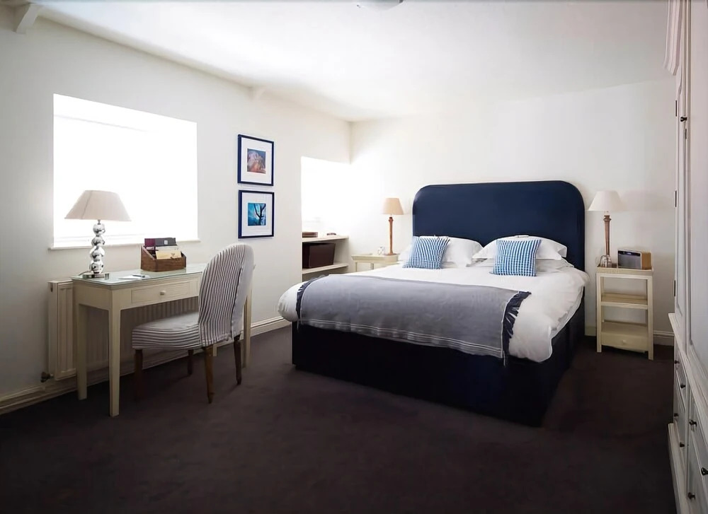 Cary Arms & Spa