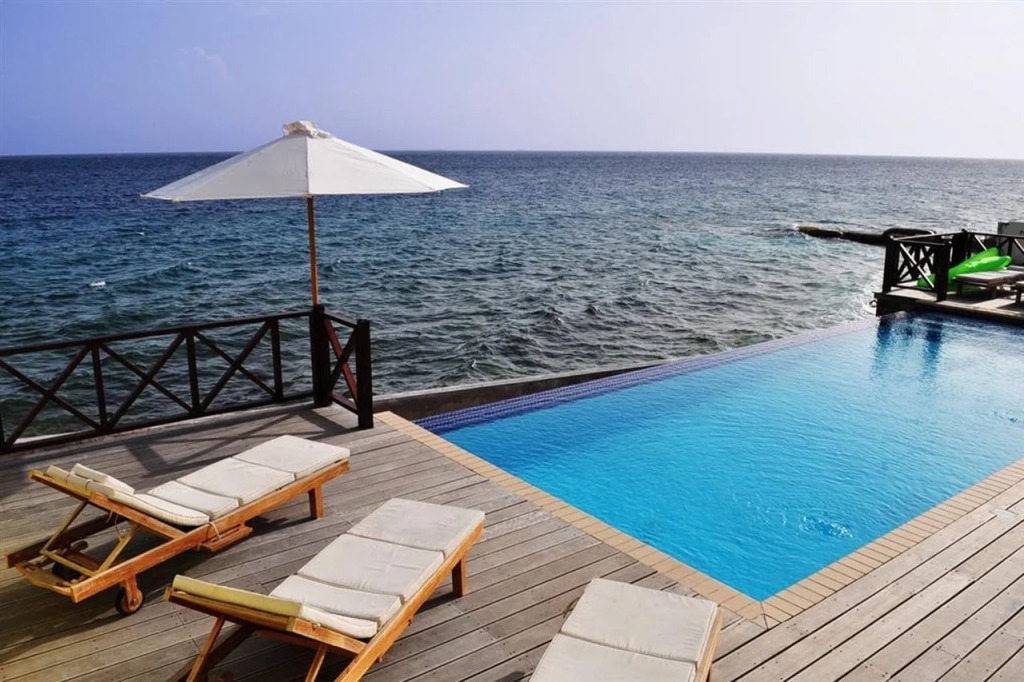 Scuba Lodge City Beach