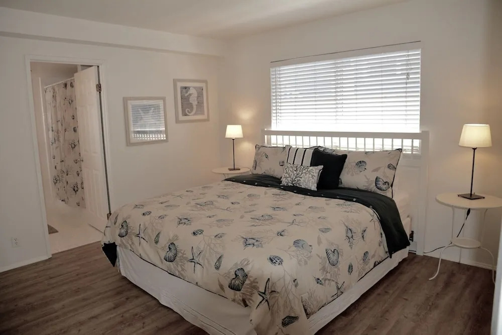 40th St A (68195) - 3 Br Townhouse