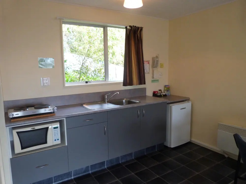 Sundowner Motel