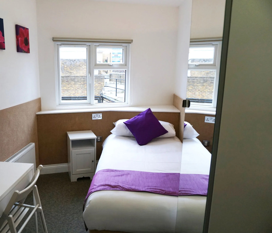 Apartment near London Bridge