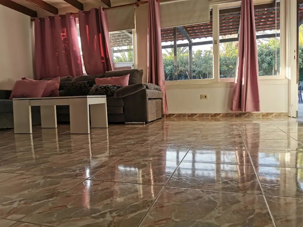 Nelidas Pri. Bungalow Pool & wifi free.