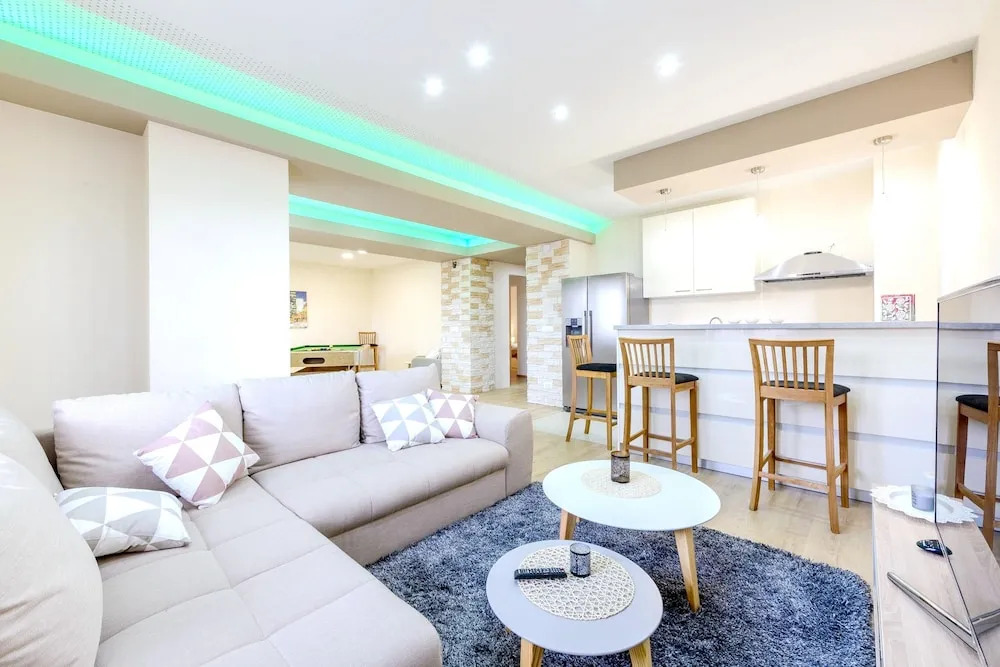 Villa With 6 Bedrooms in Dubravka, Konavle, With Wonderful sea View, Private Pool, Furnished Terrace Near the Beach