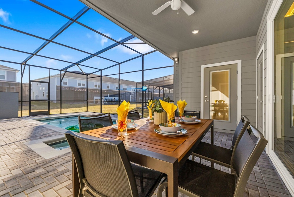 5BR w Pool Grill Game Lounge Indoor Slide 16165