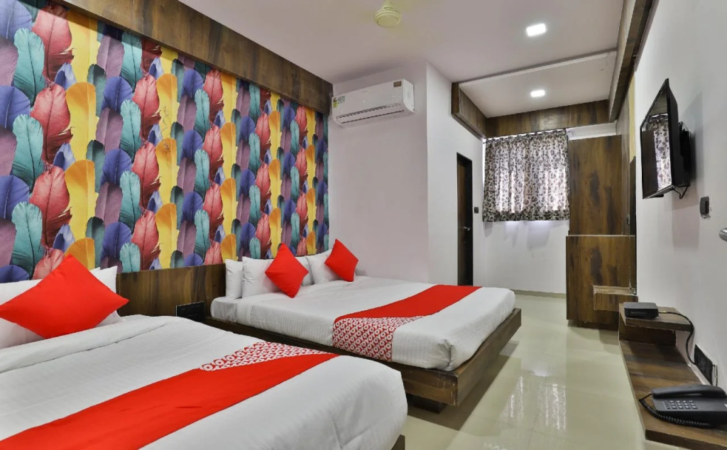 Hotel Blue Heaven & Banquet By OYO Rooms