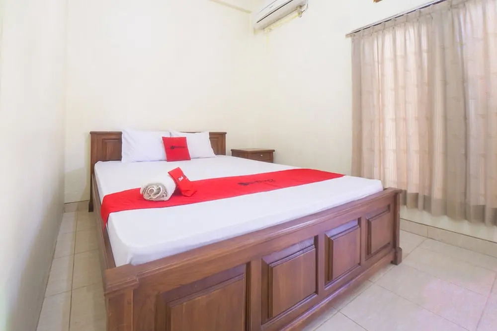RedDoorz near Nusa Cendana University