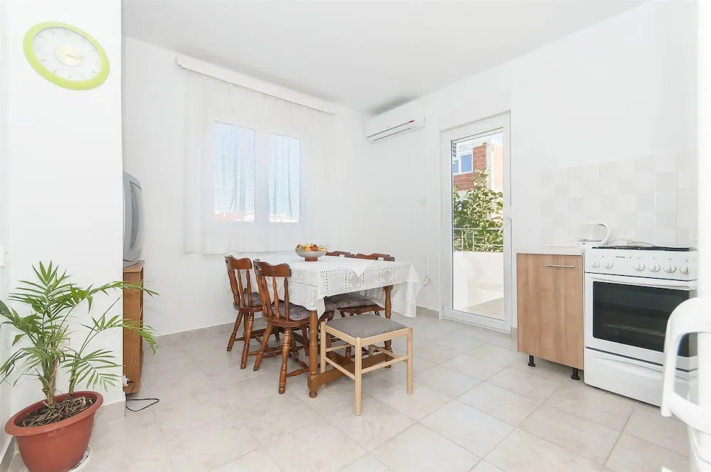 Apartments Ana