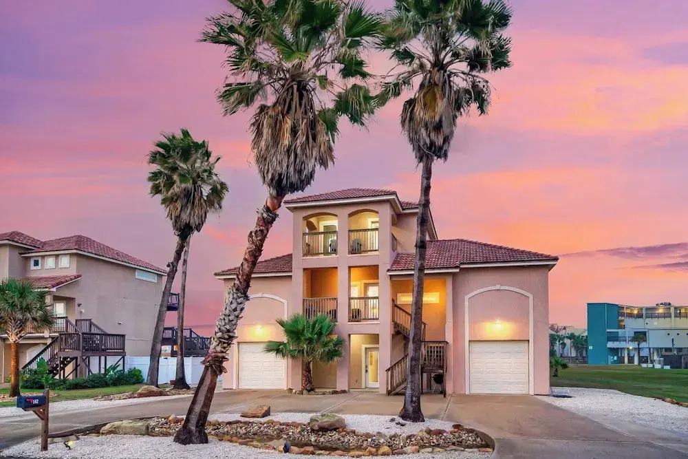 2 Homes, Sleeps 22 Steps to the Beach, Private Pool, Fire Pit, Balcony Views